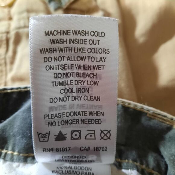 LEVI'S shorts Boys size 7x tan Khakis - Picture 5 of 5